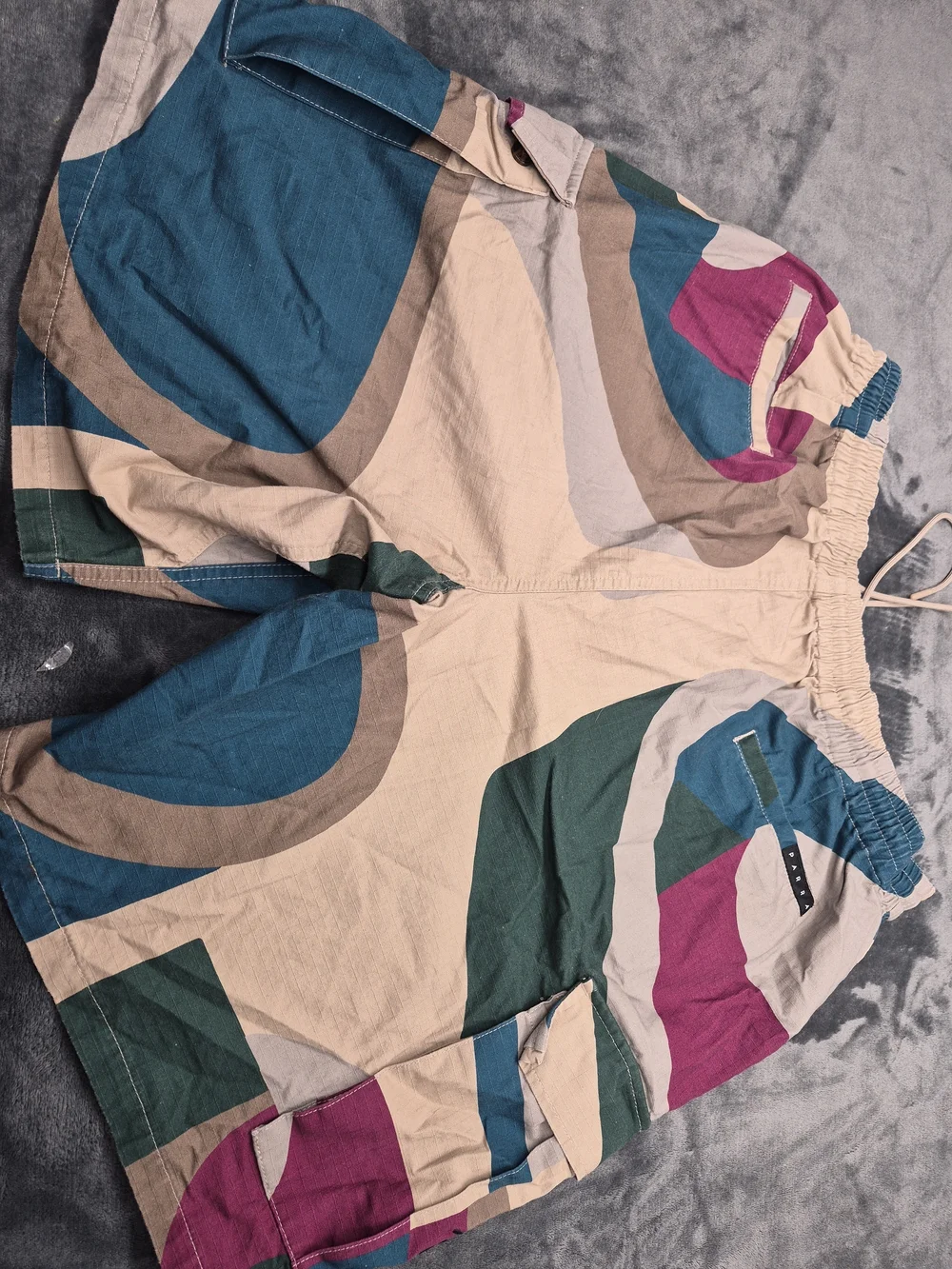 Parra The Wall Camo Short In The Sand Colorway XXL Abstract Geometric